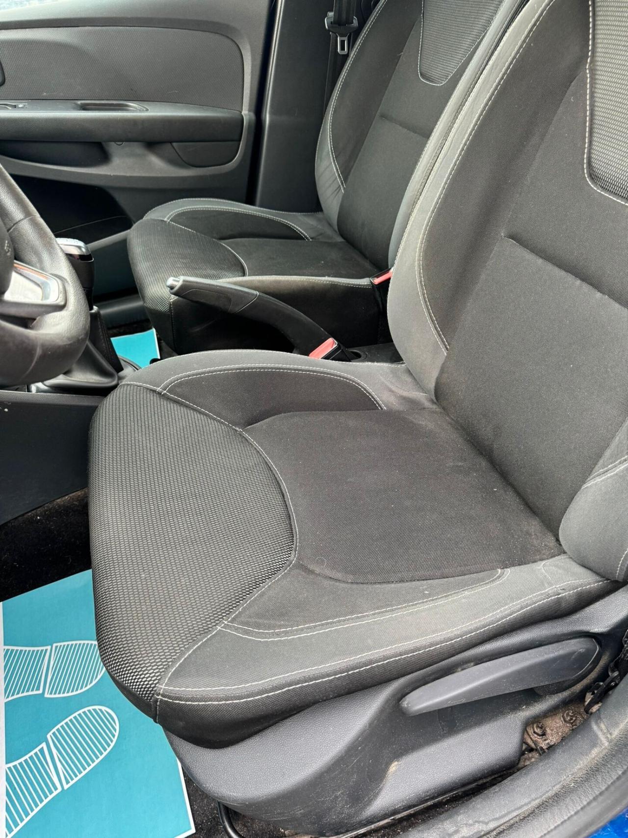 Renault Clio TCe 12V 90 CV Start&Stop 5 porte Energy Duel