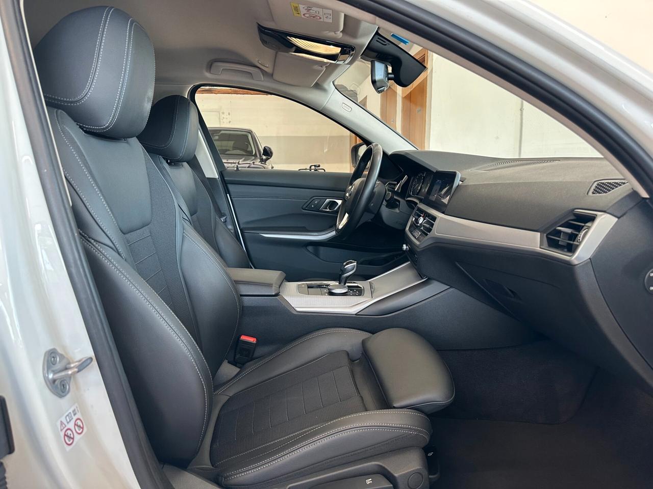 BMW 318d TOURING SPORT AUTO