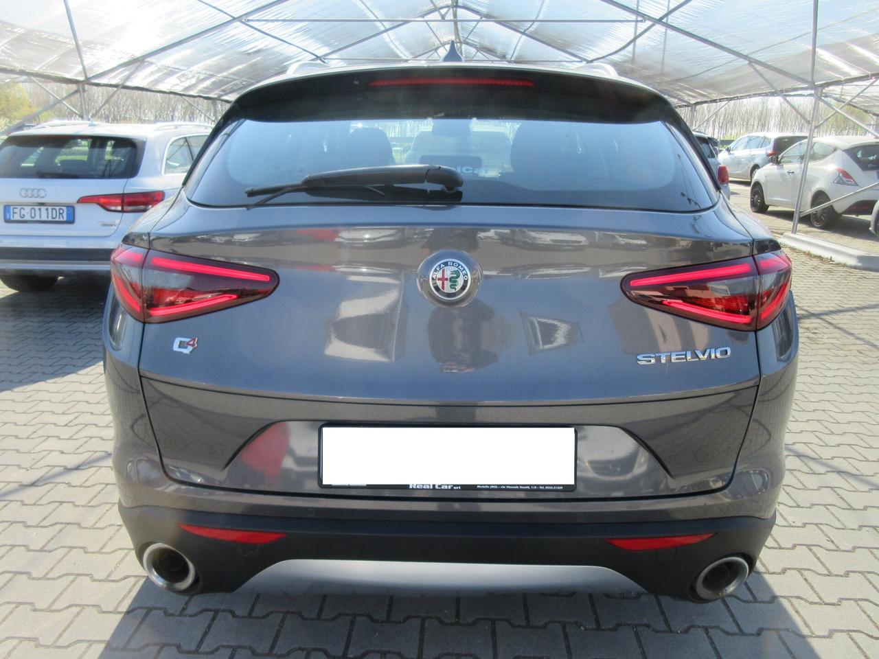 Alfa Romeo Stelvio 2.2 Turbodiesel 190 CV AT8 RWD Business