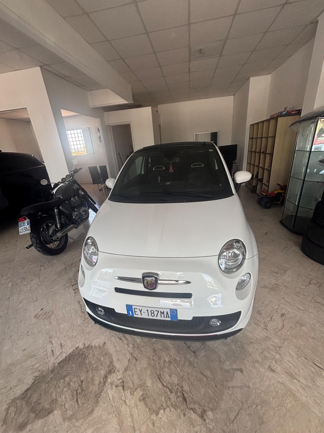Abarth 500 C 1.4 Turbo T-Jet Custom