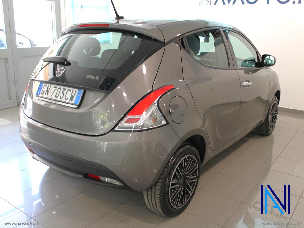 LANCIA Ypsilon 1.0 FireFly 5p.S&S Hybryd Gold