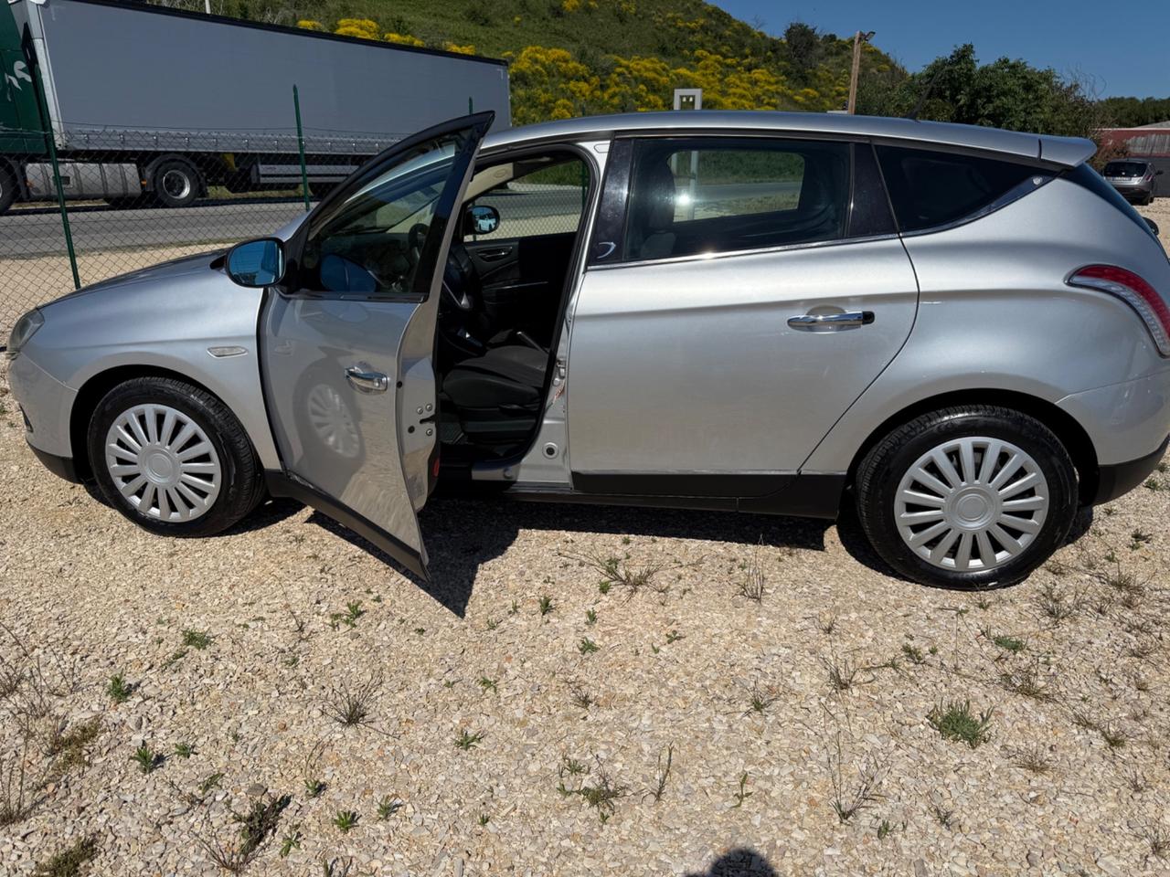 Lancia Delta 1.6 MJT 120 CV PERMUTE 2.900€