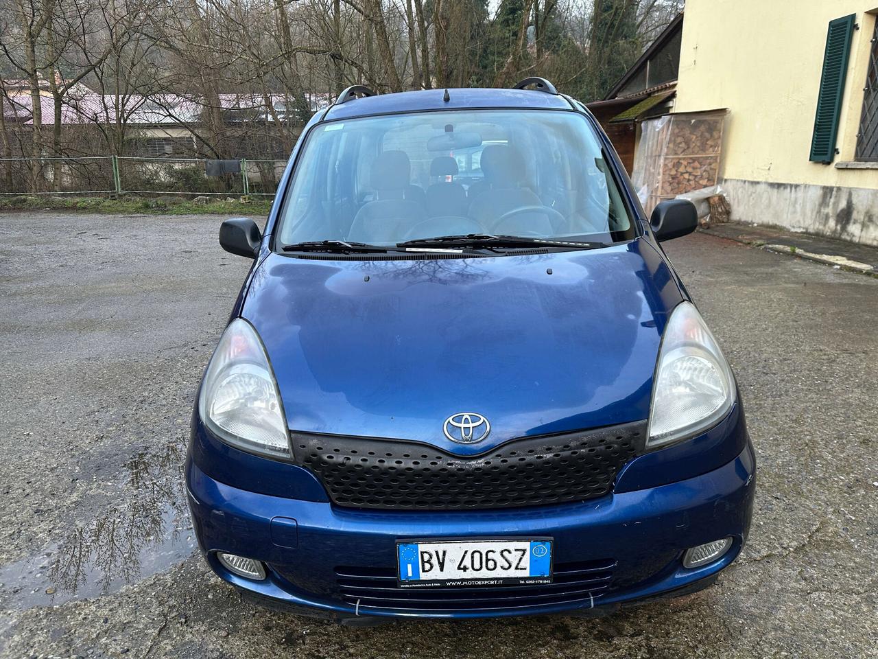 Toyota Yaris Verso 1.4 Tdi D-4D cat Sol