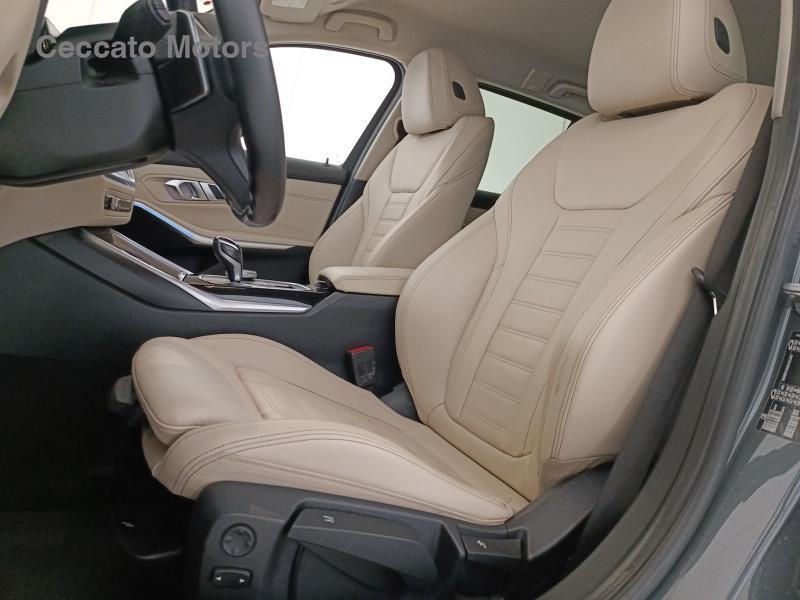 BMW Serie 3 Touring 320 d Mild Hybrid 48V Luxury Steptronic