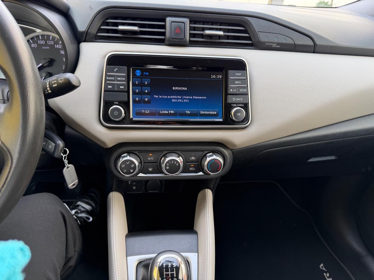 Nissan Micra 1.0L 12V 5 porte Visia+