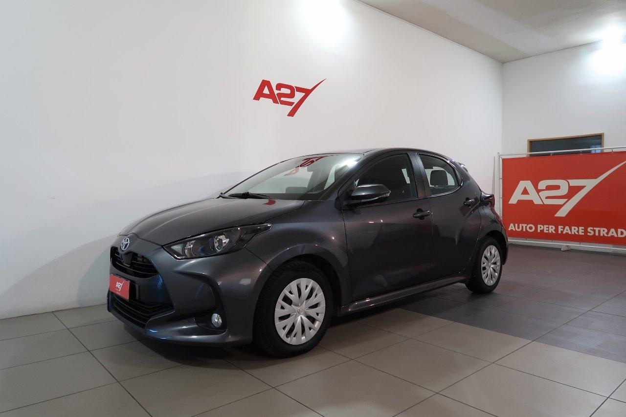 Toyota Yaris 1.5h Business # TELECAMERA # CAMBIO AUT #