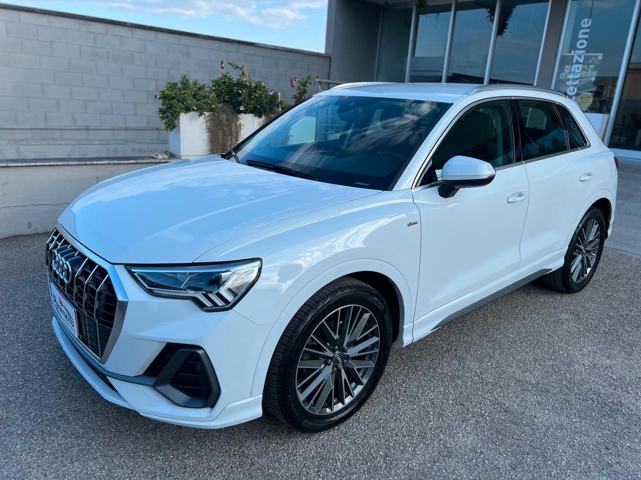 Audi Q3 35 2.0 tdi 150cv S line edition s-tronic LED/LUCI