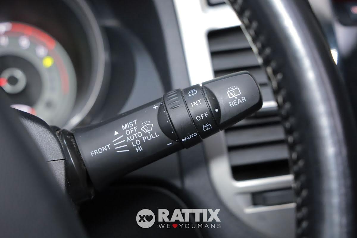 Mitsubishi Pajero 3.2 DI-D Instyle 5p 7p.ti auto + tetto apribile