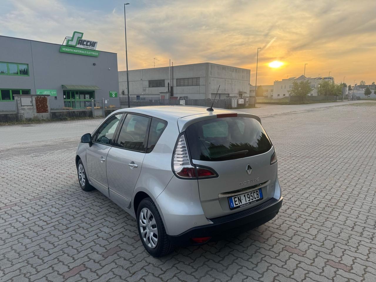 Renault Scenic Scénic XMod 1.6 dCi 130CV Start&Stop Live