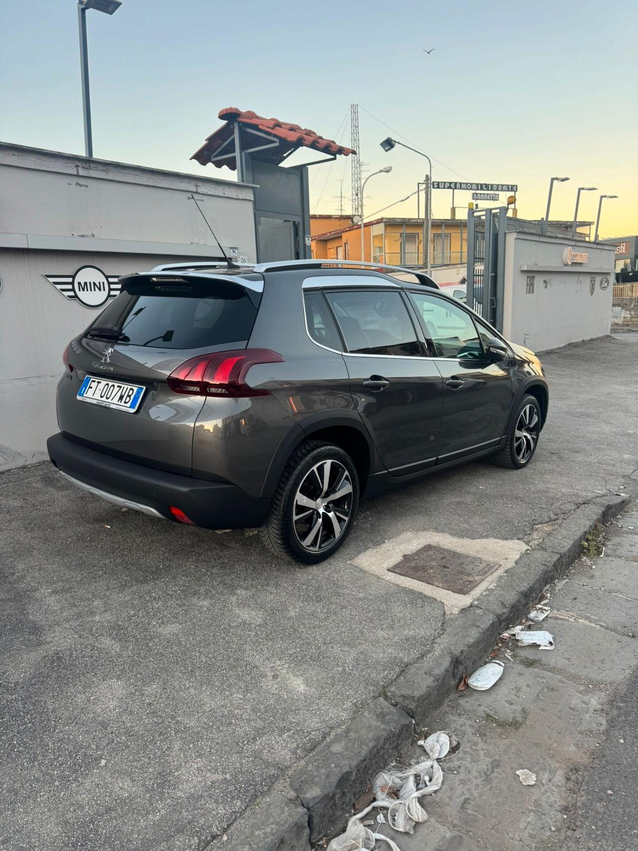 Peugeot 2008 BlueHDi 120 EAT6 S&S Allure