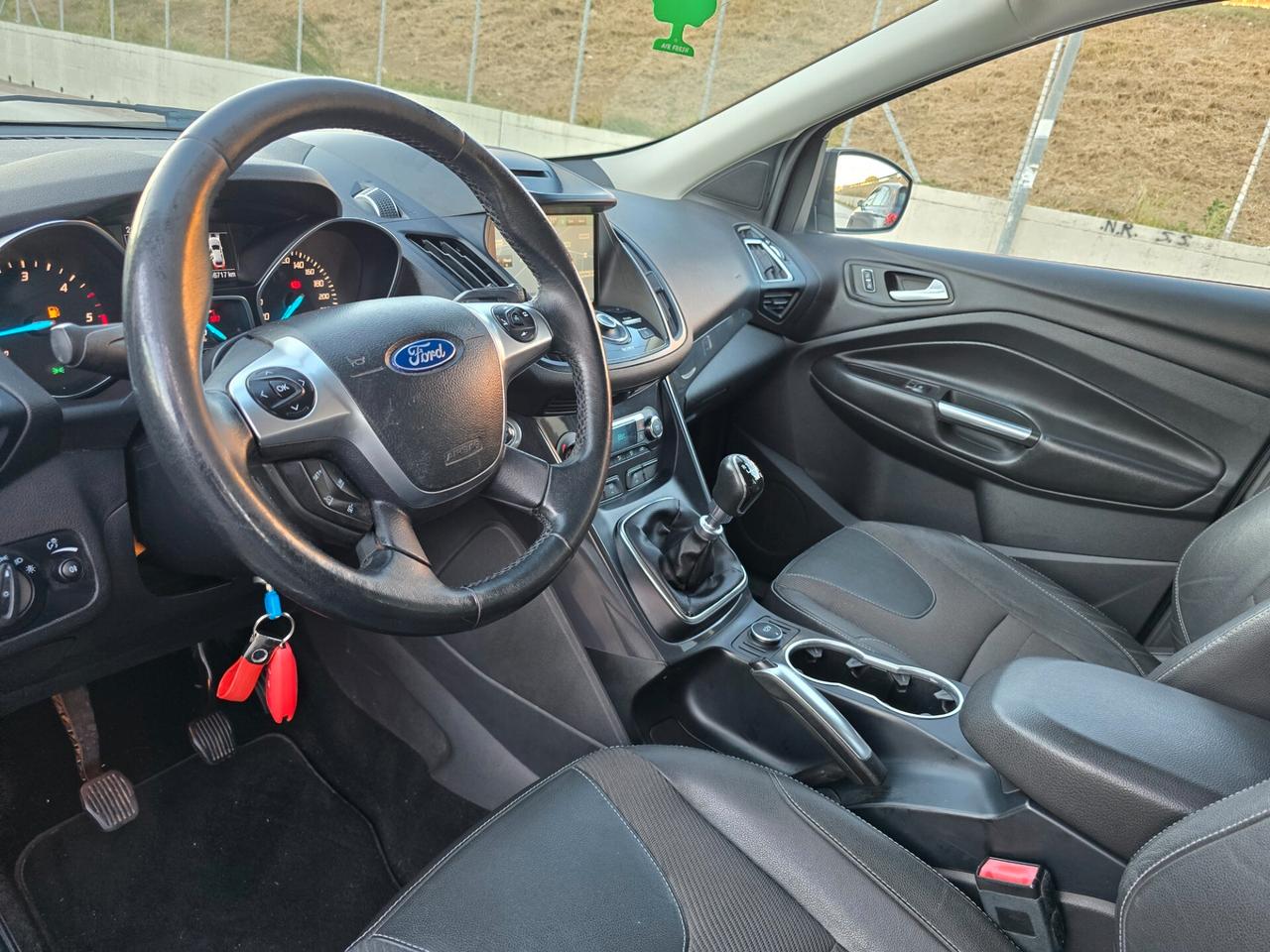 Ford Kuga 2.0 TDCI 150 CV S&S 4WD Titanium