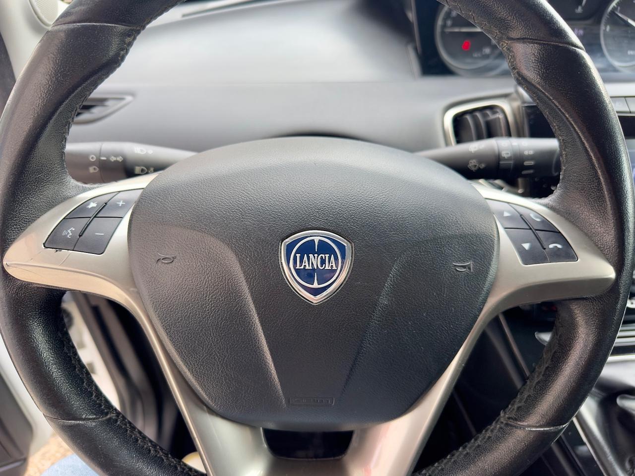 Lancia Ypsilon 1.3 MJT 16V 95 CV 5 porte S&S Gold