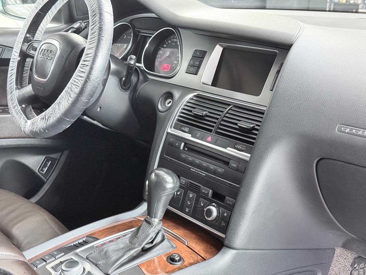 Audi Q7 4.2 V8 TDI quattro tiptronic