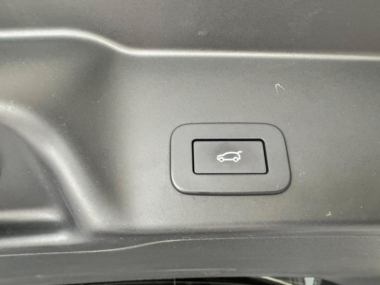 Land Rover - Range Evoque 2.0D 163 CV - R-Dynamic SE