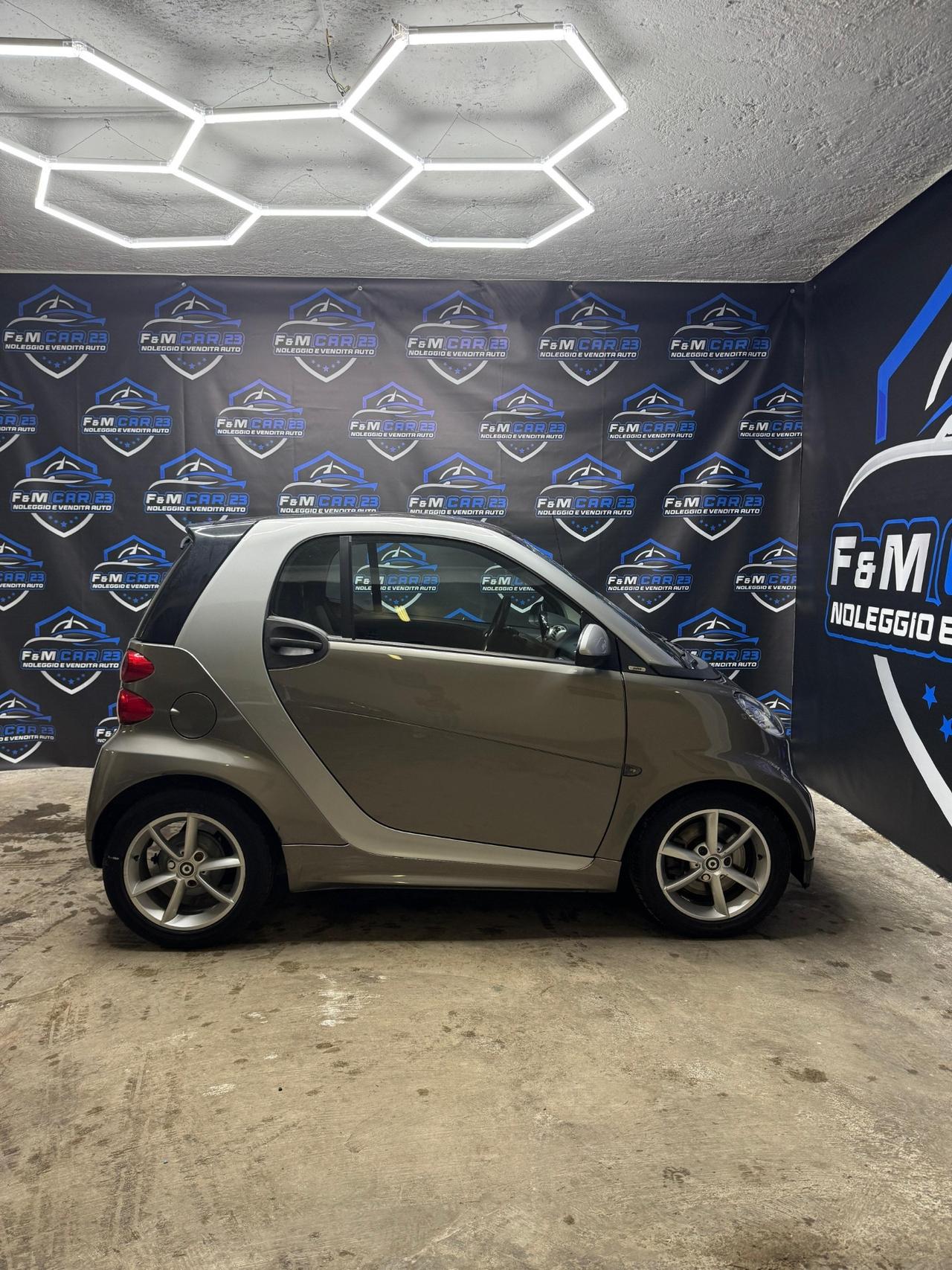 Smart ForTwo 800 40 kW coupé teen cdi special edition