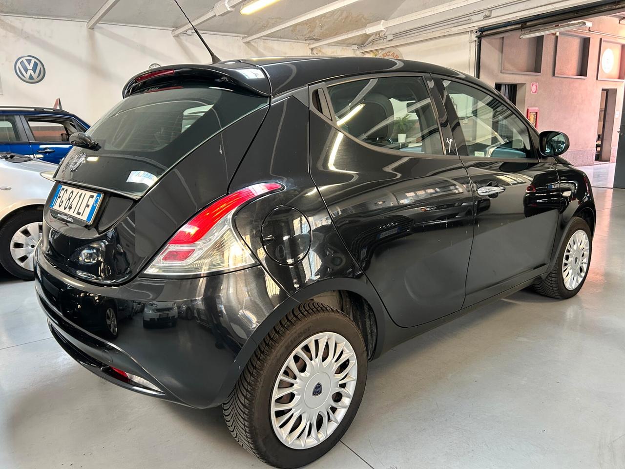 Lancia Ypsilon 1.2 69 CV 5 porte Platinum