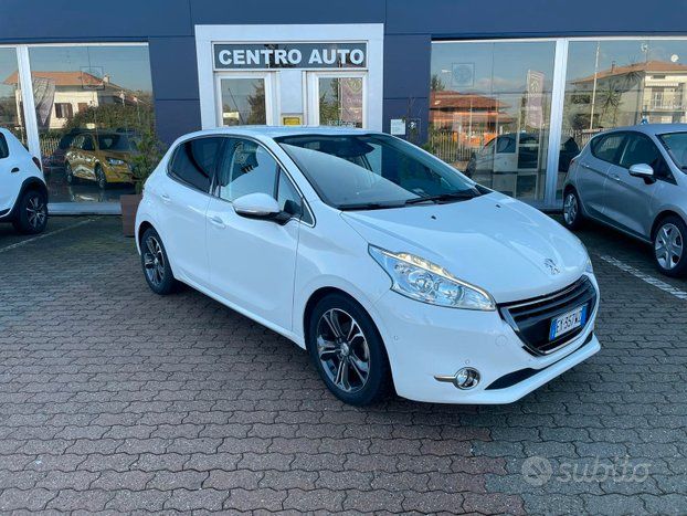 PEUGEOT 208 Allure Bluehdi 120cv