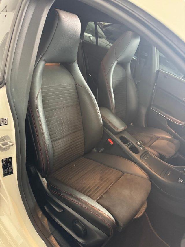 MERCEDES-BENZ CLA 200 d S.W. Automatic Premium PLUS "TETTO" //AMG PACK//