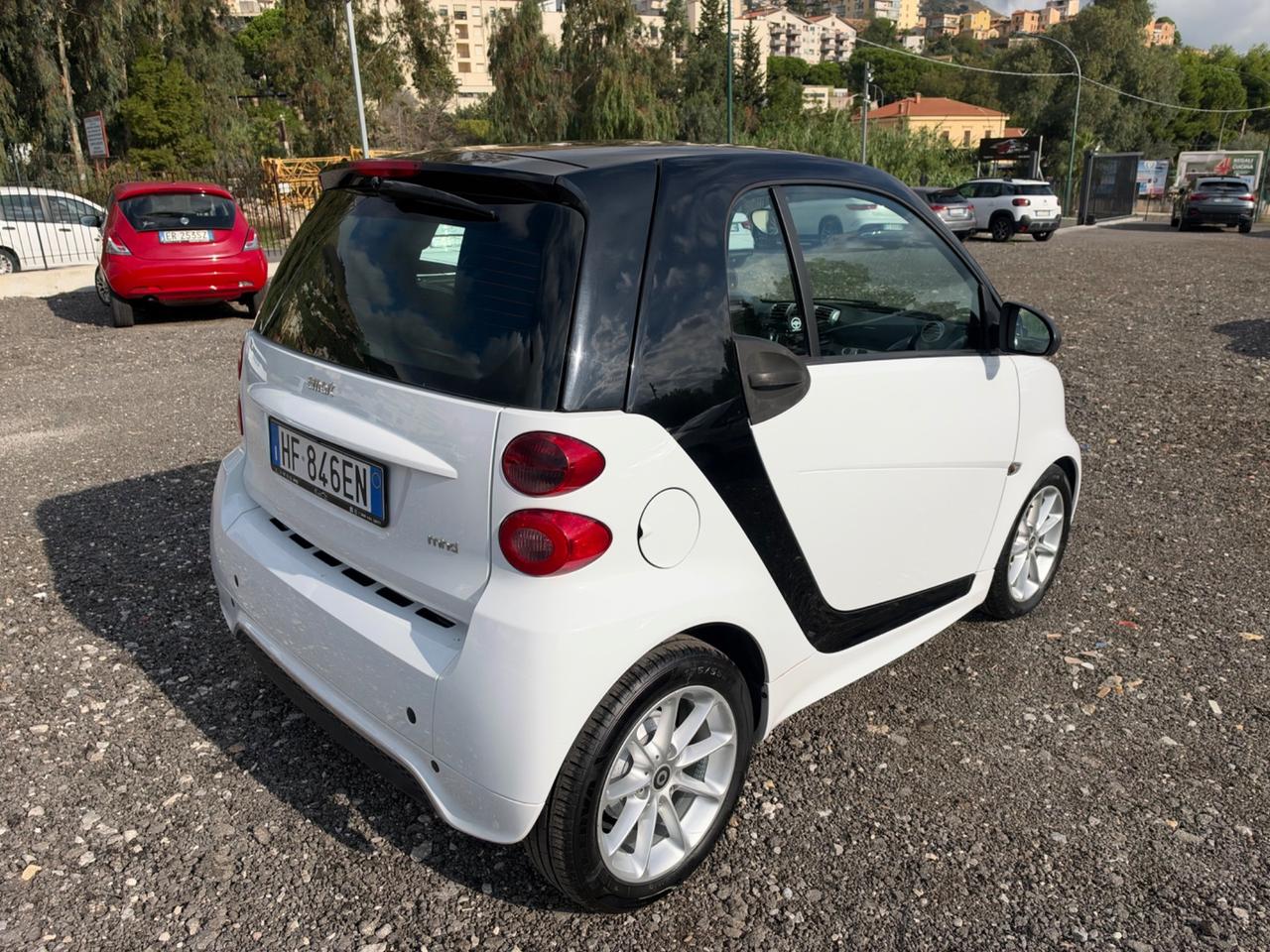 Smart ForTwo 1000 52 kW MHD coupé passion