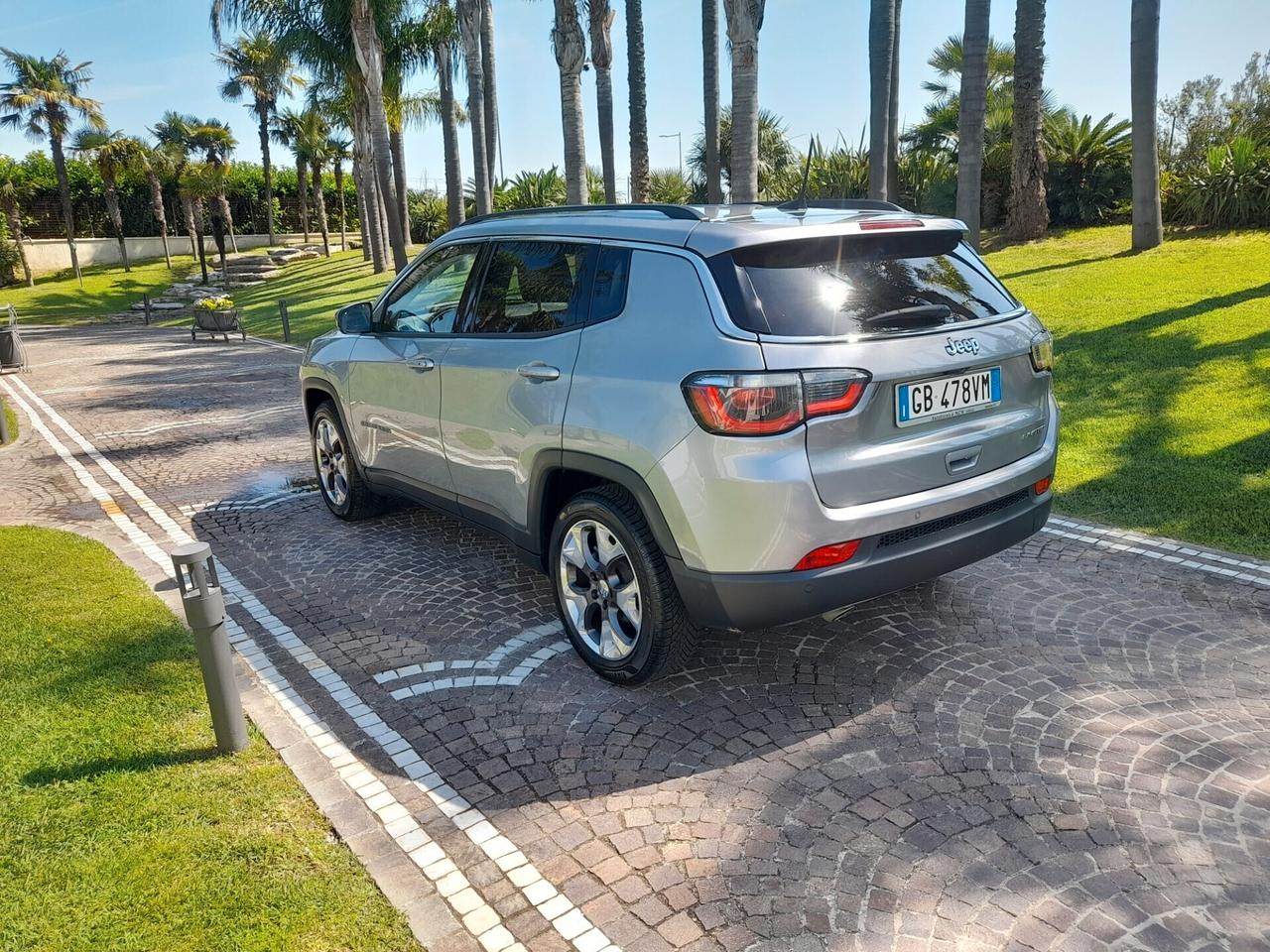 Jeep Compass 1.6 Mjt 120cv *LIMITED-FULL OPTIONAL*