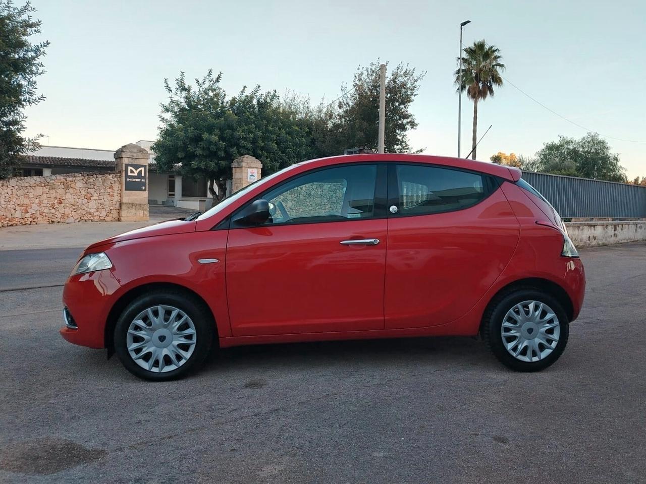 Lancia Ypsilon 1.2 5 porte GPL Ecochic Gold
