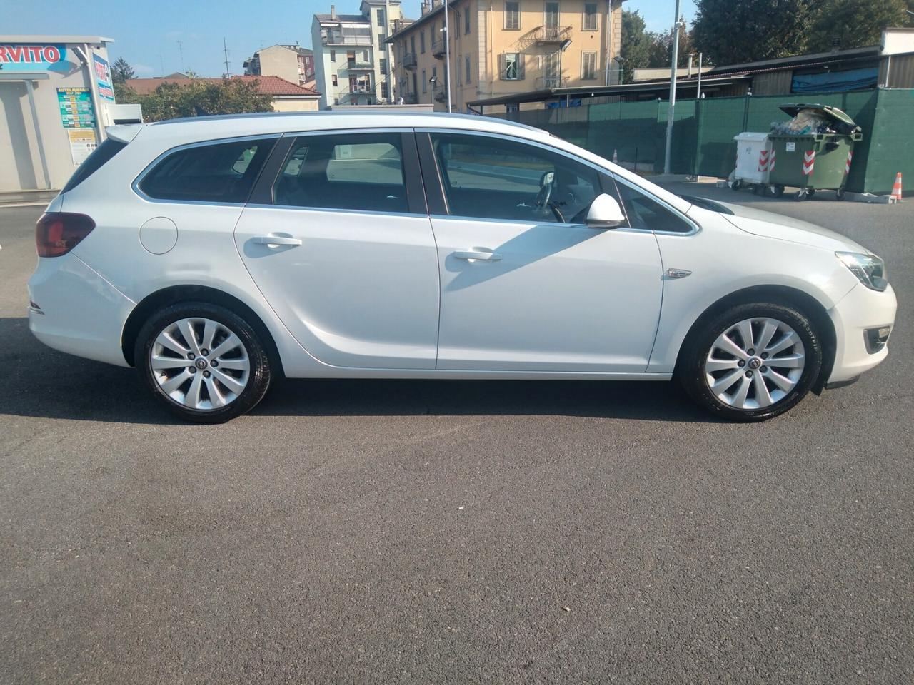 Opel Astra 1.6 CDTI EcoFLEX S&S Sports Tourer Cosmo x neopatentati