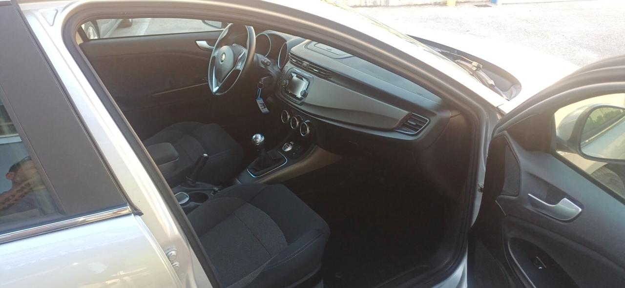 Alfa Romeo Giulietta 1.6 JTDm-2 105 CV Exclusive