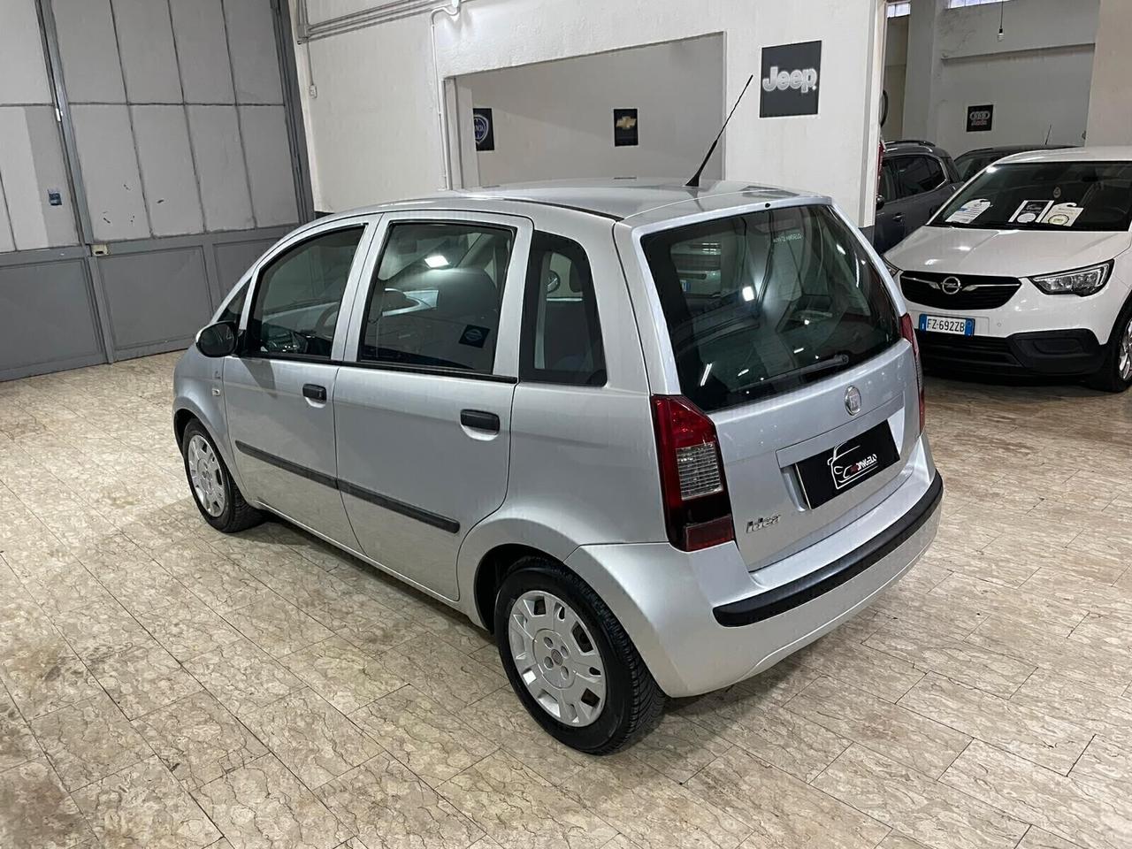 Fiat Idea 1.4 16V S&S Emotion
