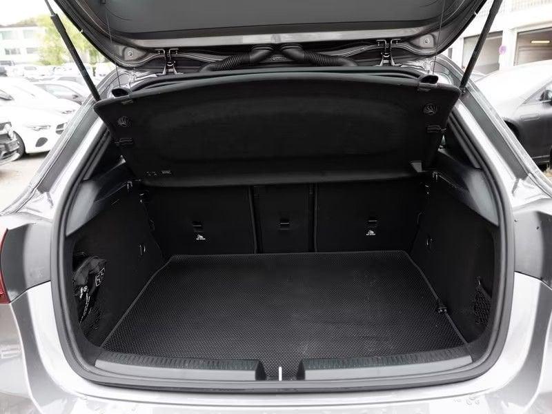 Mercedes-Benz Classe A A 180 AMG Line Advanced Camera 18" Winter Pack
