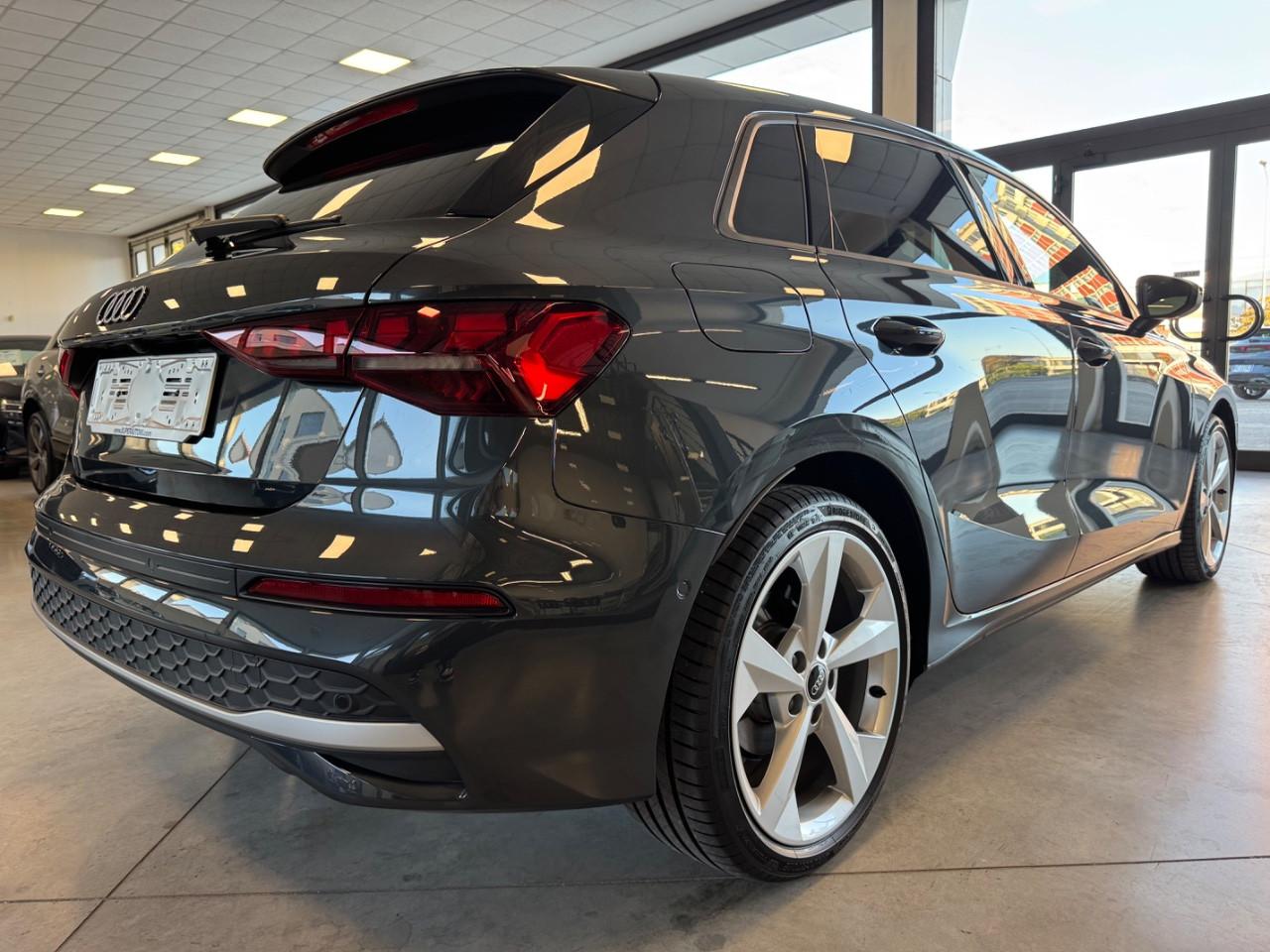 Audi A3 Sportback 30 TDI S Line Interiors 116cv