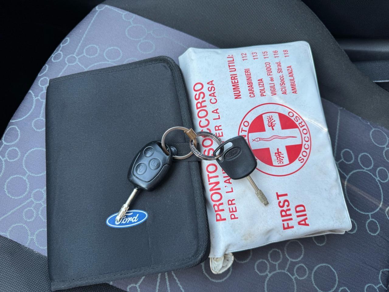 Ford Fiesta 1.2 5p. Ghia - NEOPATENTATI