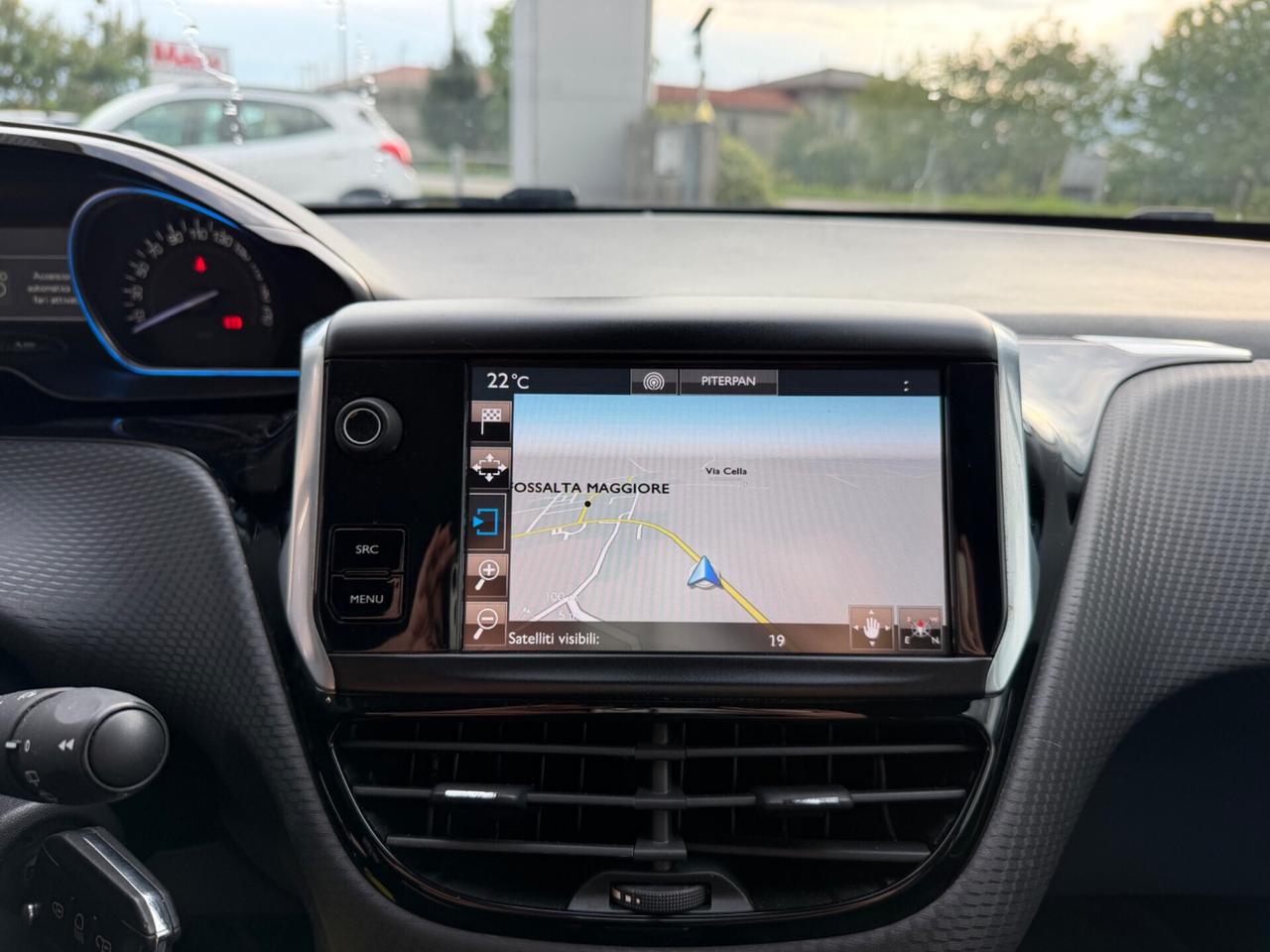 Peugeot 2008 1.2 Turbo Benzina Neopatentati