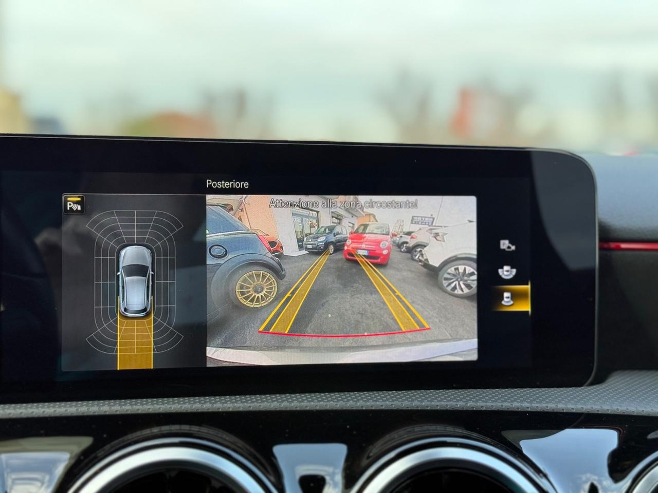 MERCEDES A 180 d PREMIUM PACK AMG Automatica