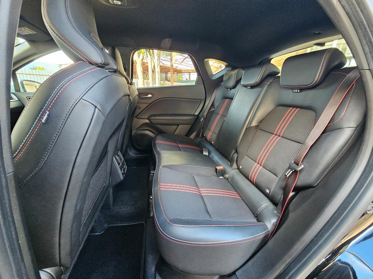 Renault Captur Full Hybrid E-Tech 145 CV RS Line