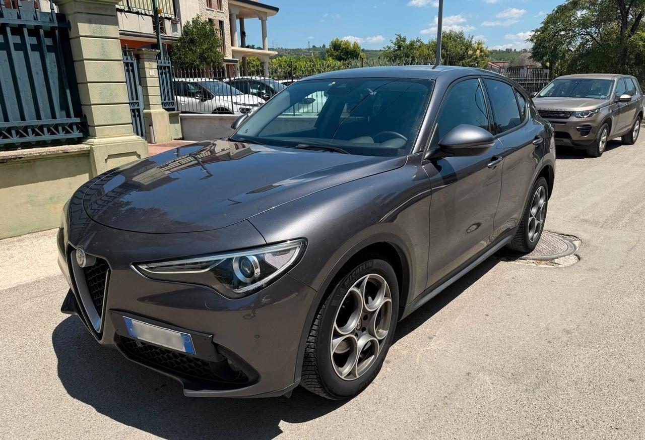 Alfa Romeo Stelvio 2.2 Turbodiesel 150 CV AT8 Super