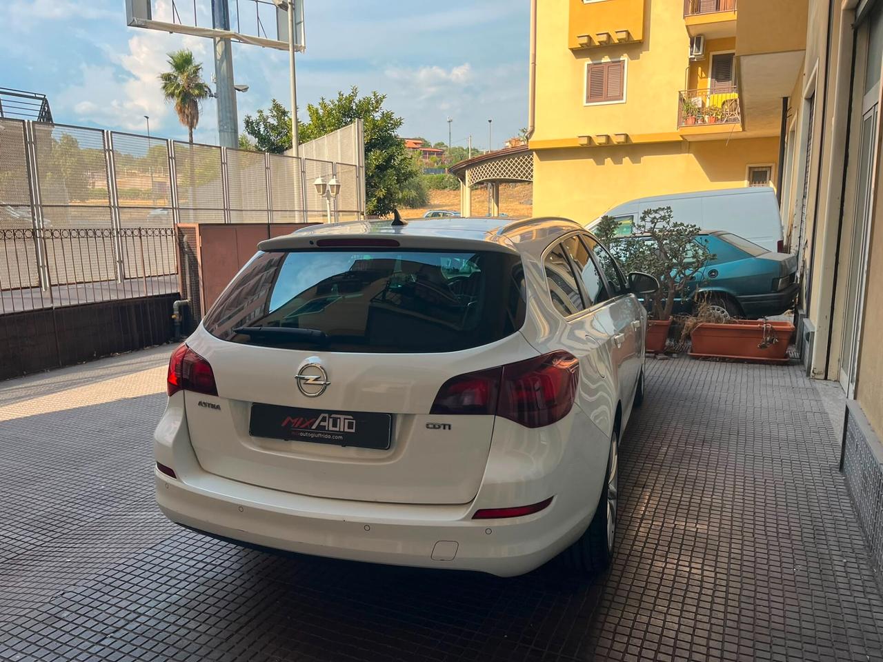 Opel Astra 1.7 CDTI 125CV Sports Tourer Cosmo