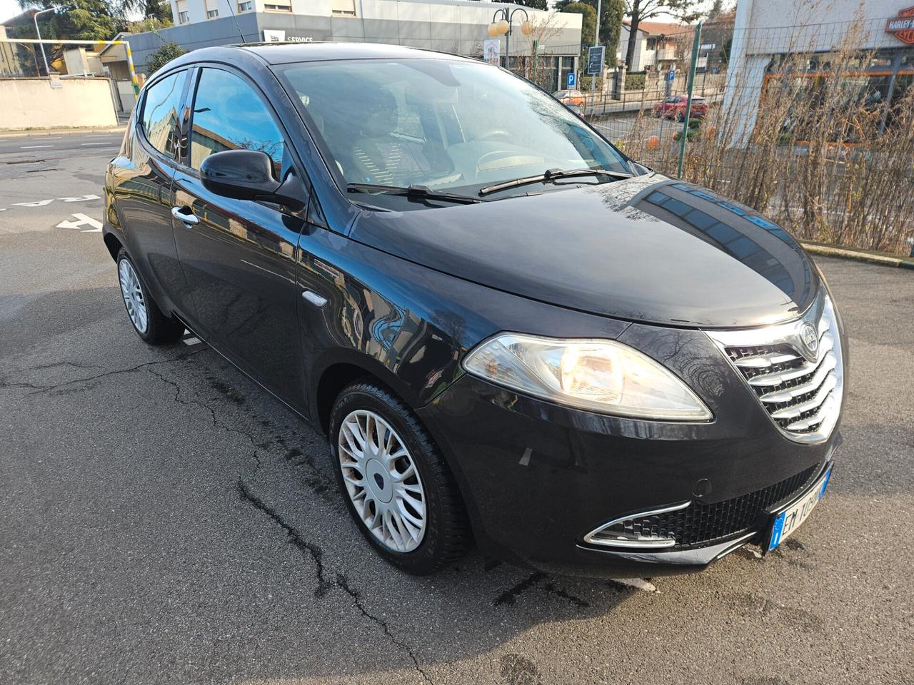 Lancia Ypsilon 1.2 69 CV Unyca