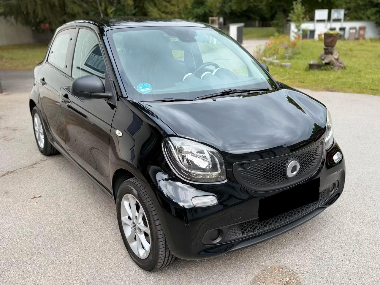 Smart ForFour 70 1.0 PELLE LED CLIMA