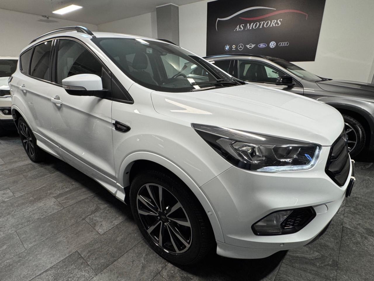 Ford Kuga 1.5 TDCI 120 CV S&S 2WD ST-Line