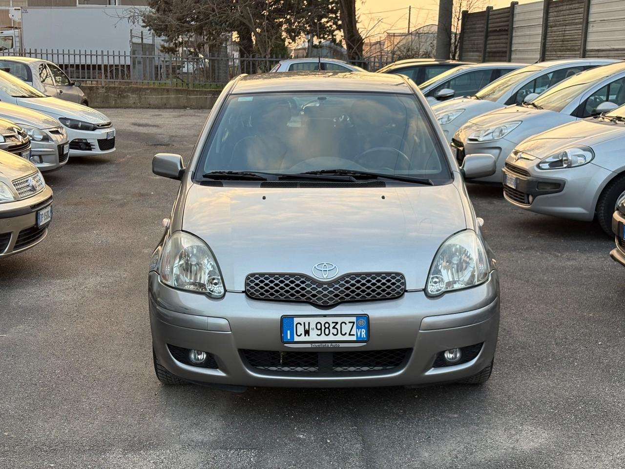 Toyota Yaris 1.0i 16V cat 5 porte Sol UNICO PROPRIETARIO