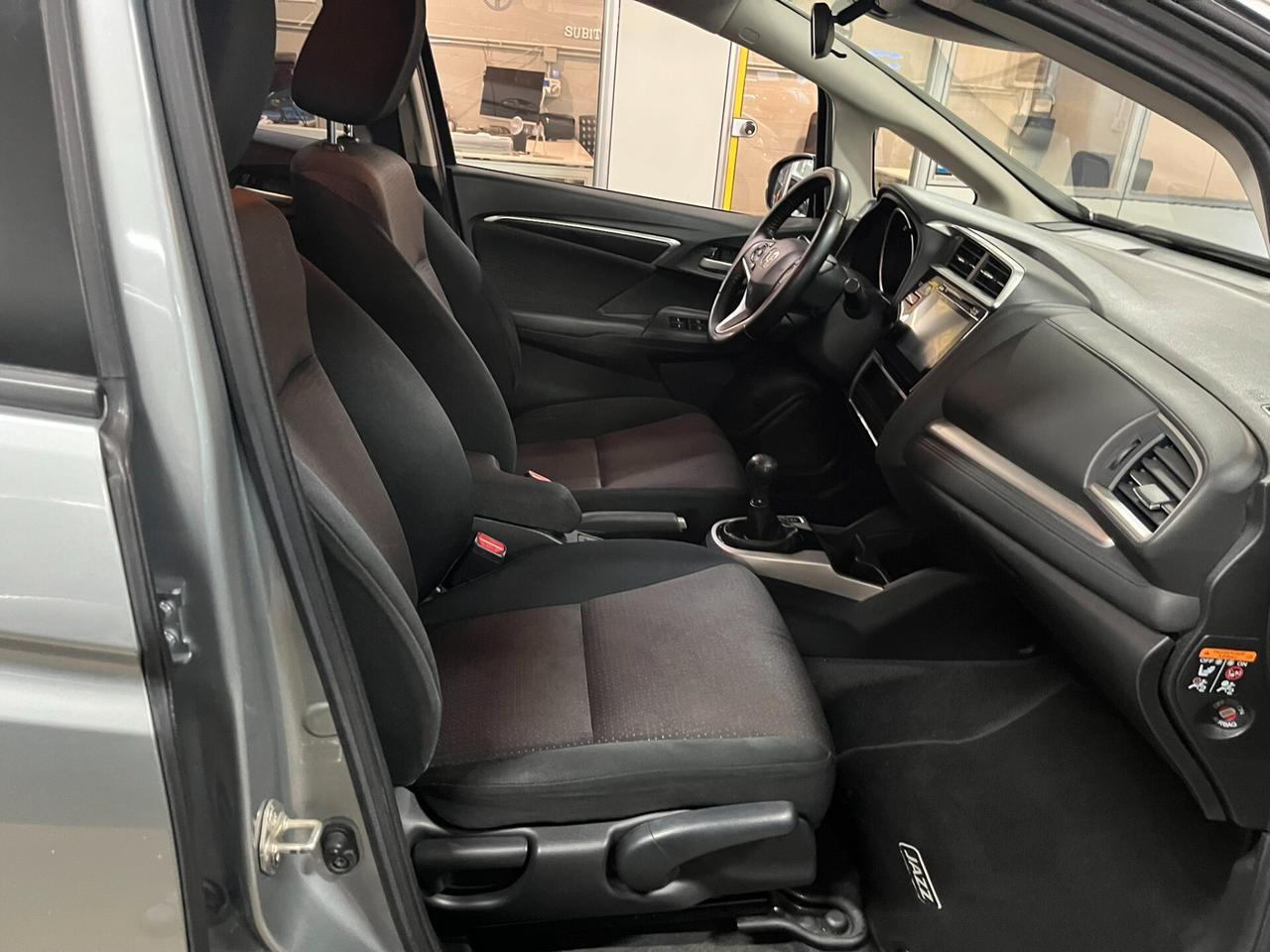 Honda Jazz 1.3 euro 6, 5 porte, 5 posti!