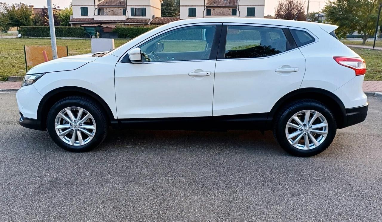 Nissan Qashqai 1.5 dCi Visia ANNO 2014