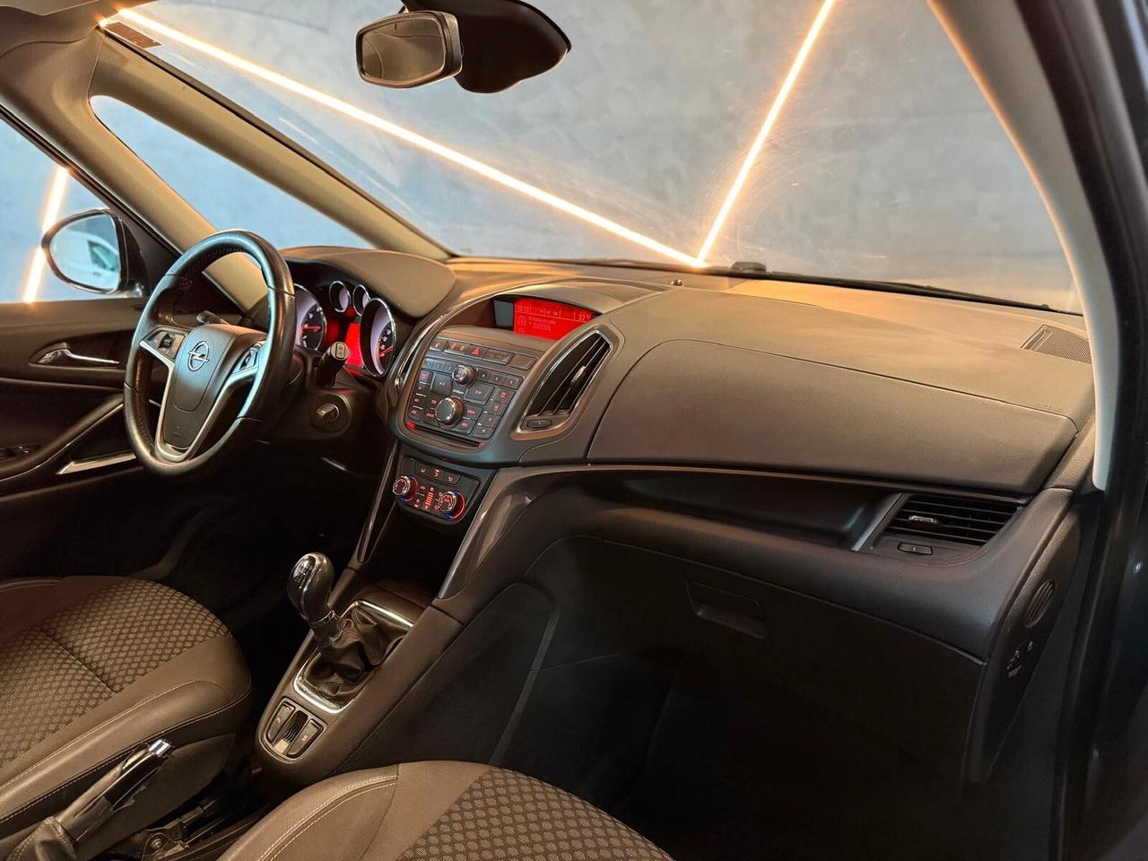 Opel Zafira Tourer 1.6 Turbo EcoM 150CV Elective