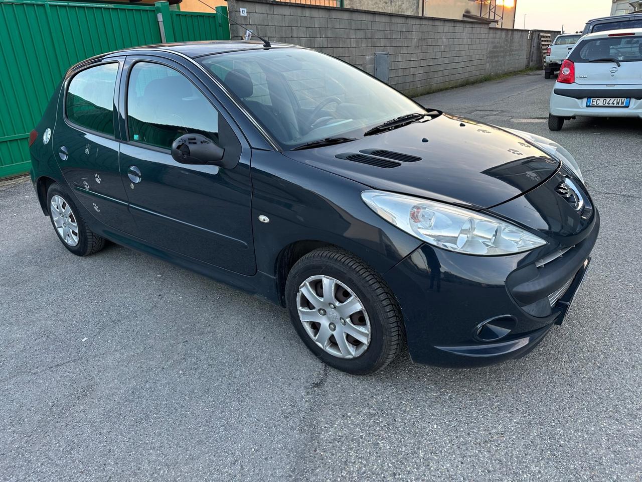Peugeot 206 Plus BENZINA GPL, NEOPATENTATI