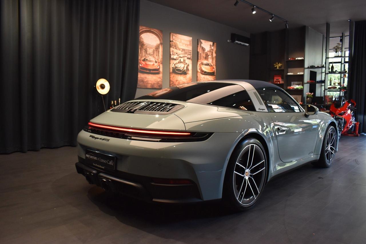 Porsche 911 TARGA 4 GTS(992.2 FACELIFT) CABRIO LEGGI BENE