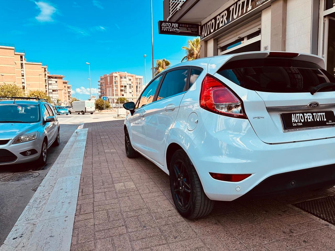 Ford Fiesta 1.4 5p. Bz.- GPL Titanium
