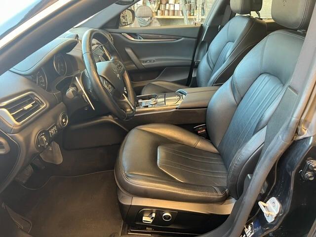 Maserati Ghibli 330 CV MHEV GT