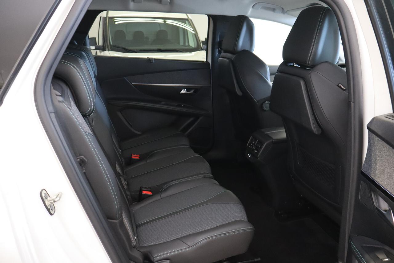 PEUGEOT 5008 1.5 BLUEHDI 130 CV 7 POSTI ALLURE PACK EAT8 CATENA 8 mm