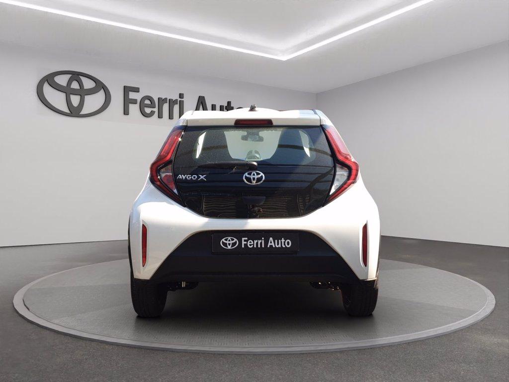 TOYOTA Aygo x 1.0 active 72cv del 2024