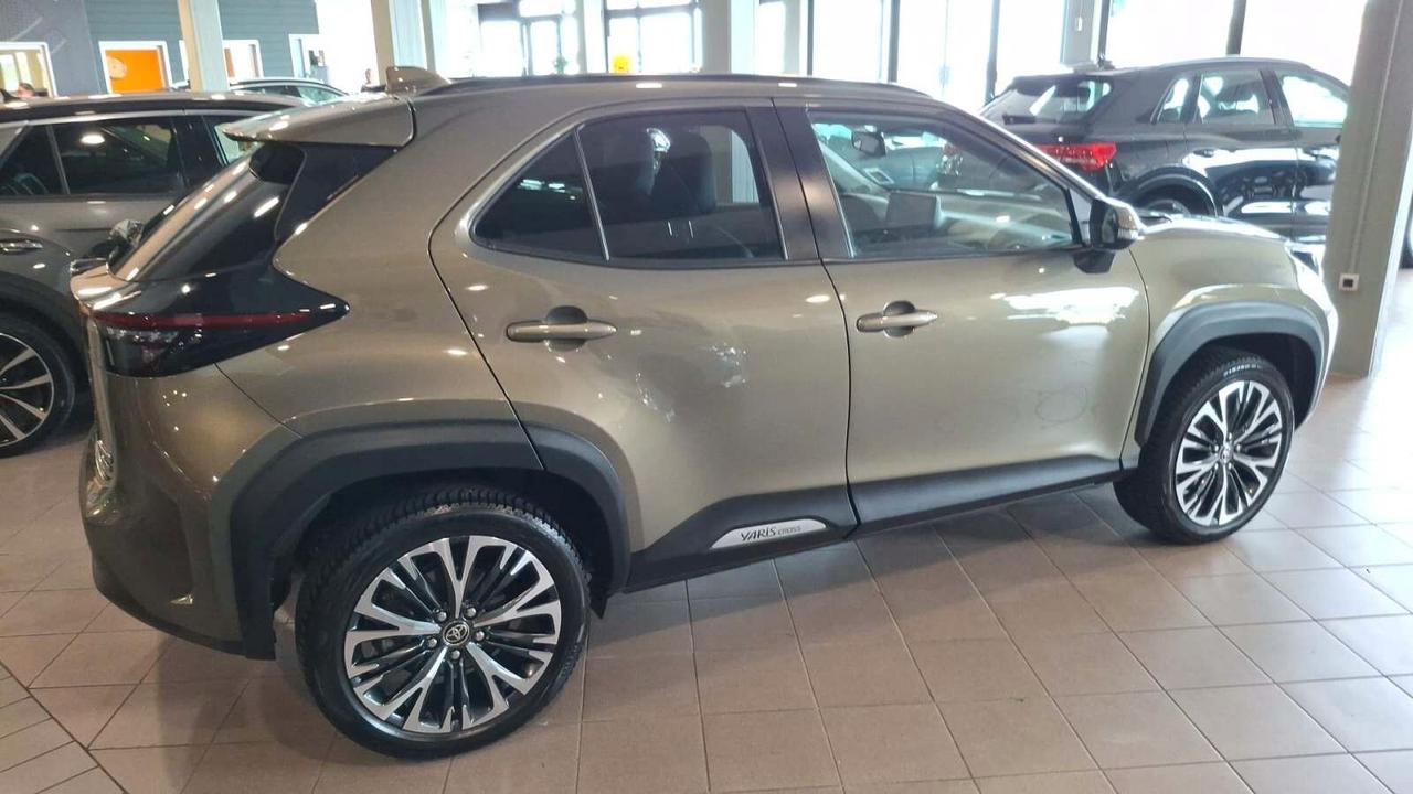 Toyota Yaris Cross 1.5 Hybrid 5p. E-CVT AWD-i Lounge